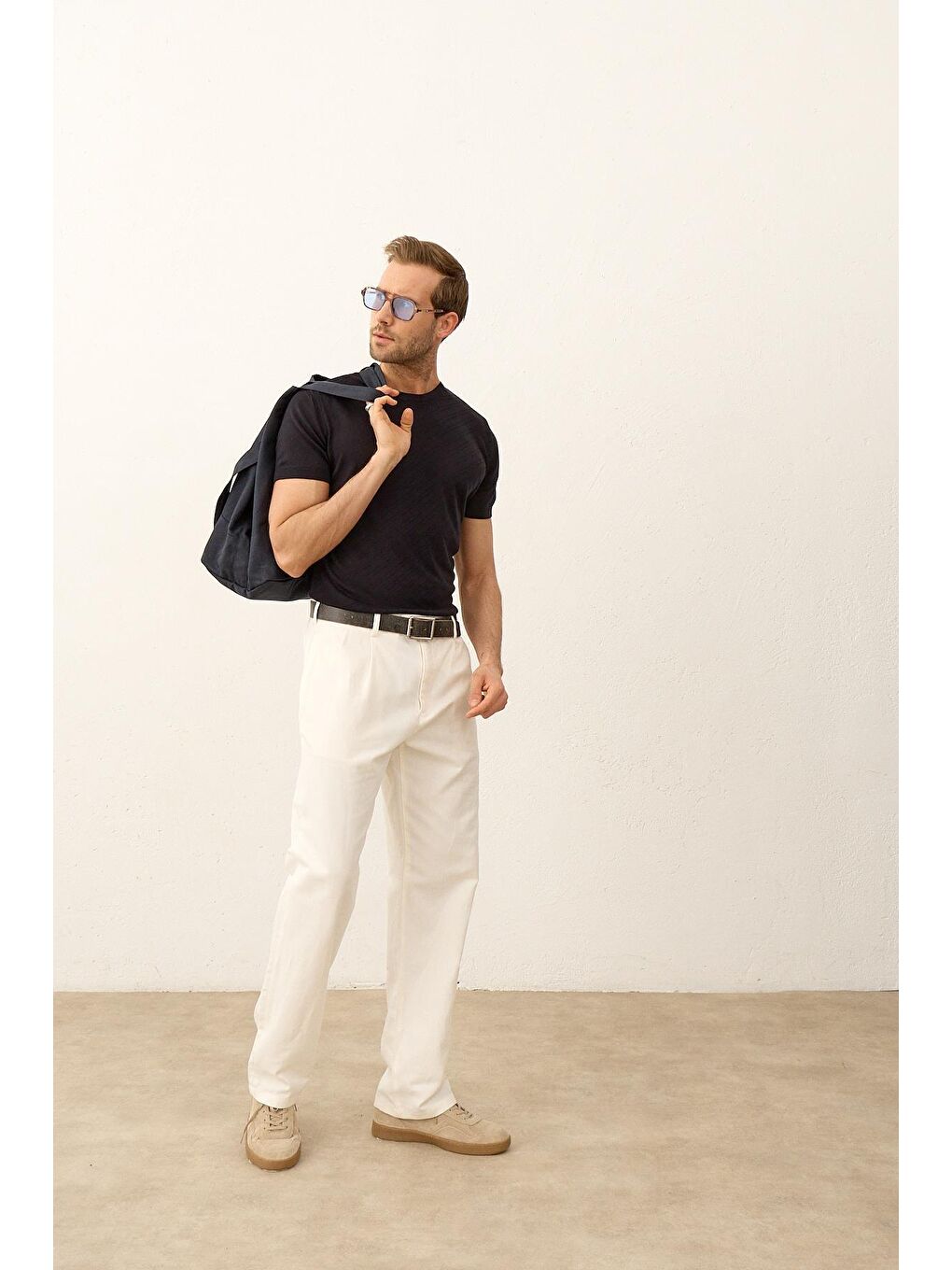 Erkek Çizgili Bisiklet Yaka Slim-Fit İnce Triko TişörtKoyu Lacivert-4