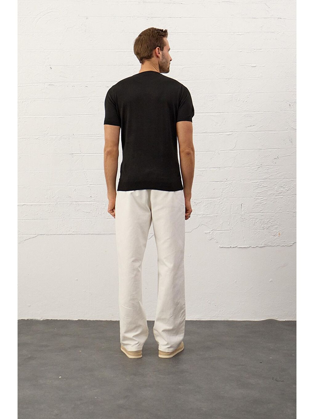 LC WAIKIKI Erkek Bisiklet Yaka Slim-Fit Yazlık Triko TişörtSiyah - 1