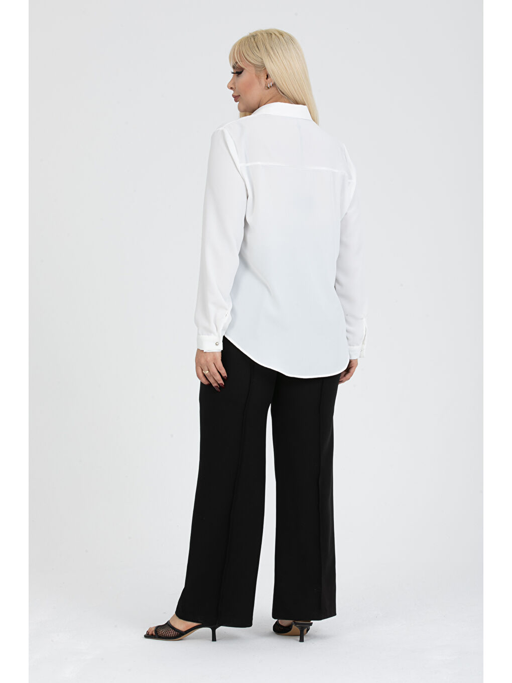 Beyaz Jessica Büyük Beden Gömlek-2