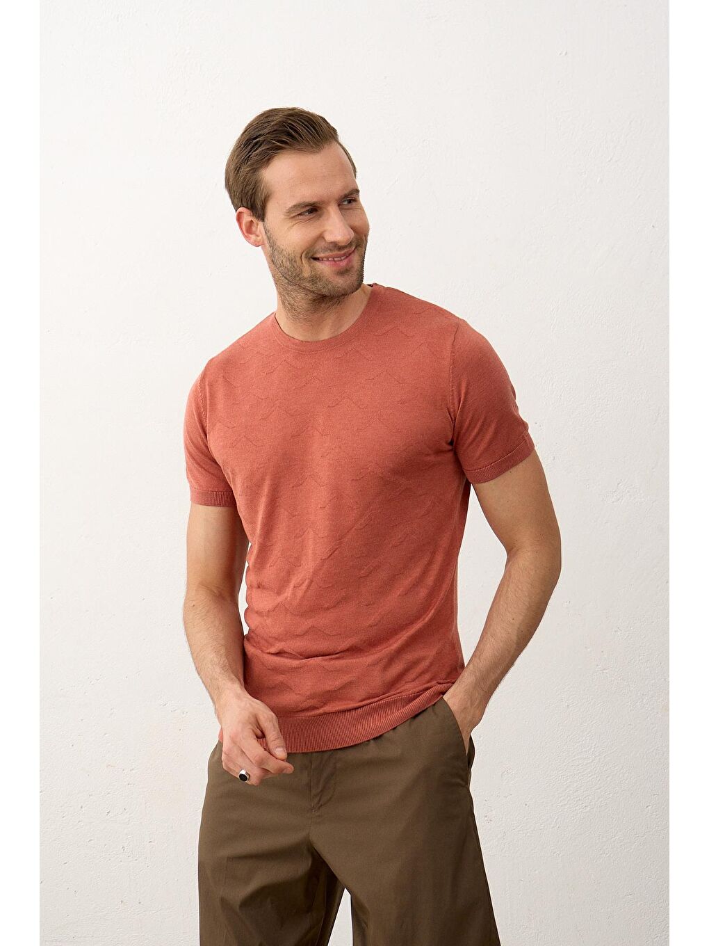 Kahverengi Erkek Bisiklet Yaka Slim-Fit Yazlık Triko Tişört Tarçın-1