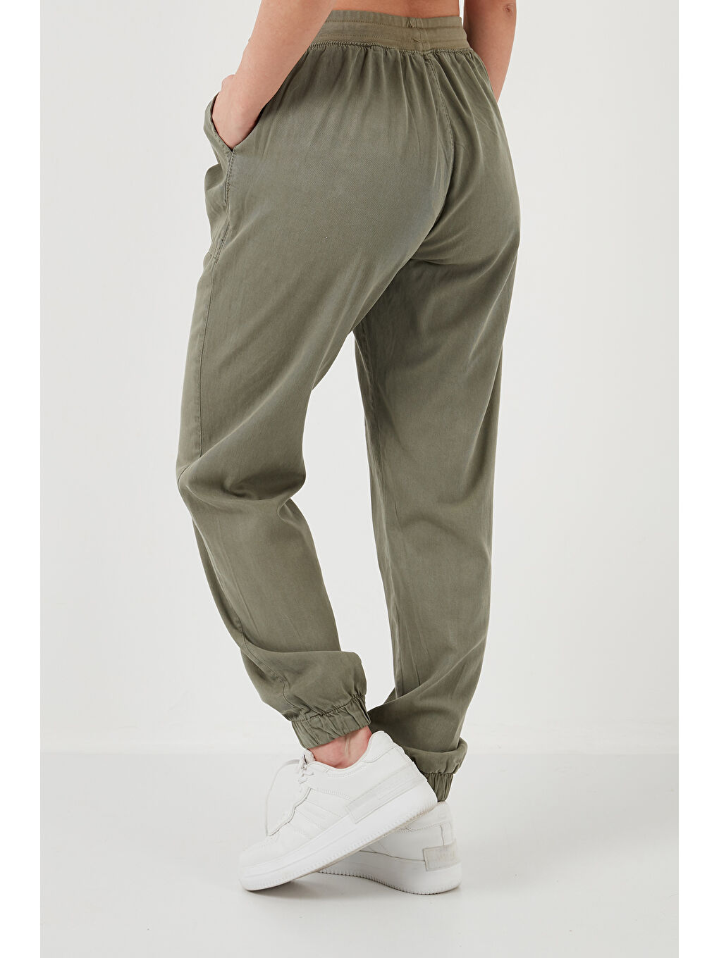 Haki Regular Fit Yüksek Bel Jogger Spor Kadın Pantolon 668Yp5039