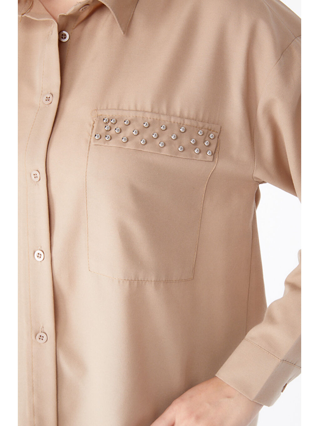 Bej Gömlek Yaka Kadın Vizon Taş Detaylı Gömlek - 13194-5