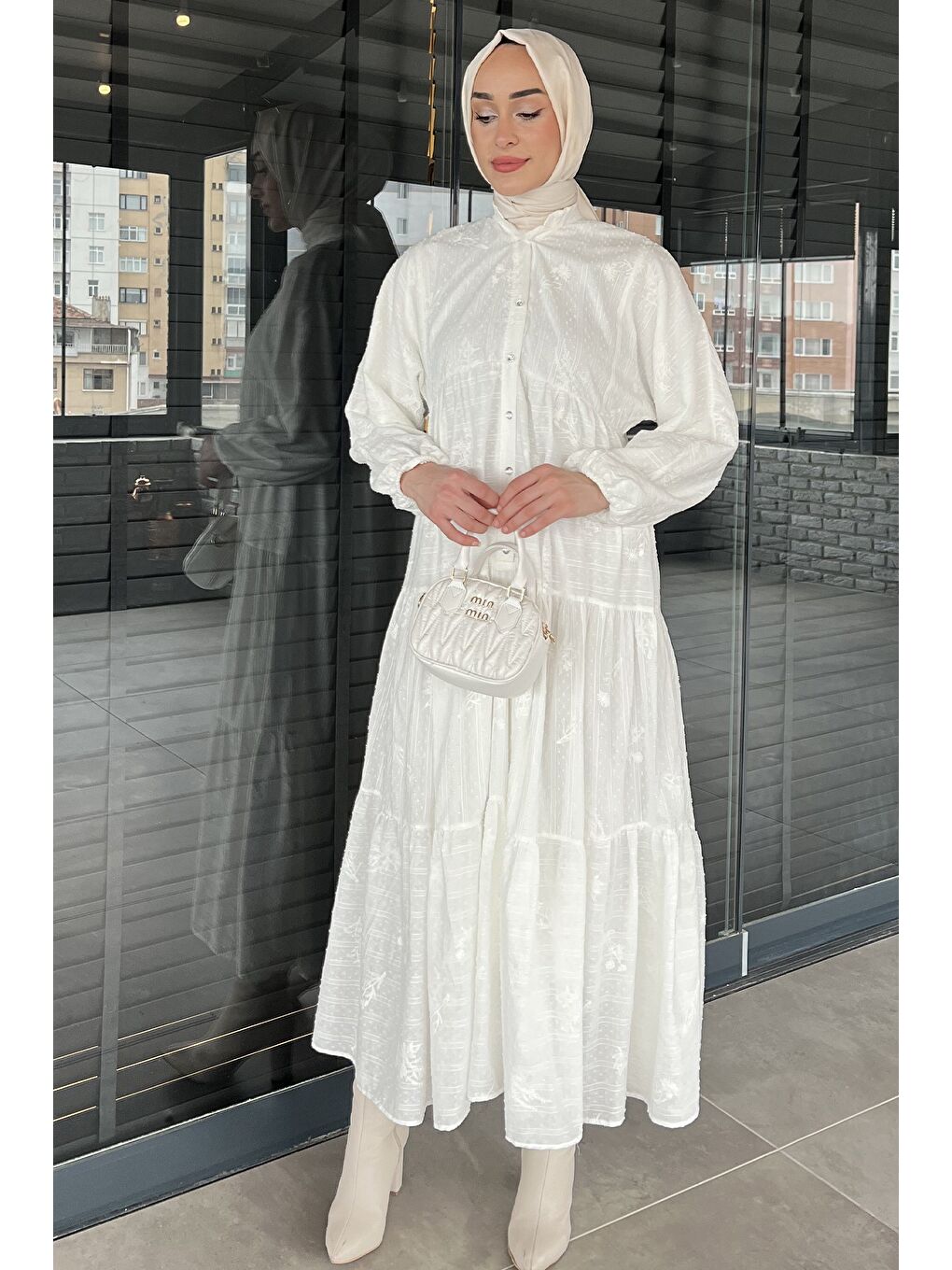 Ekru Kadın Ön Düğmeli Bilek Lastikli Fırfırlı Tesettür Elbise-2