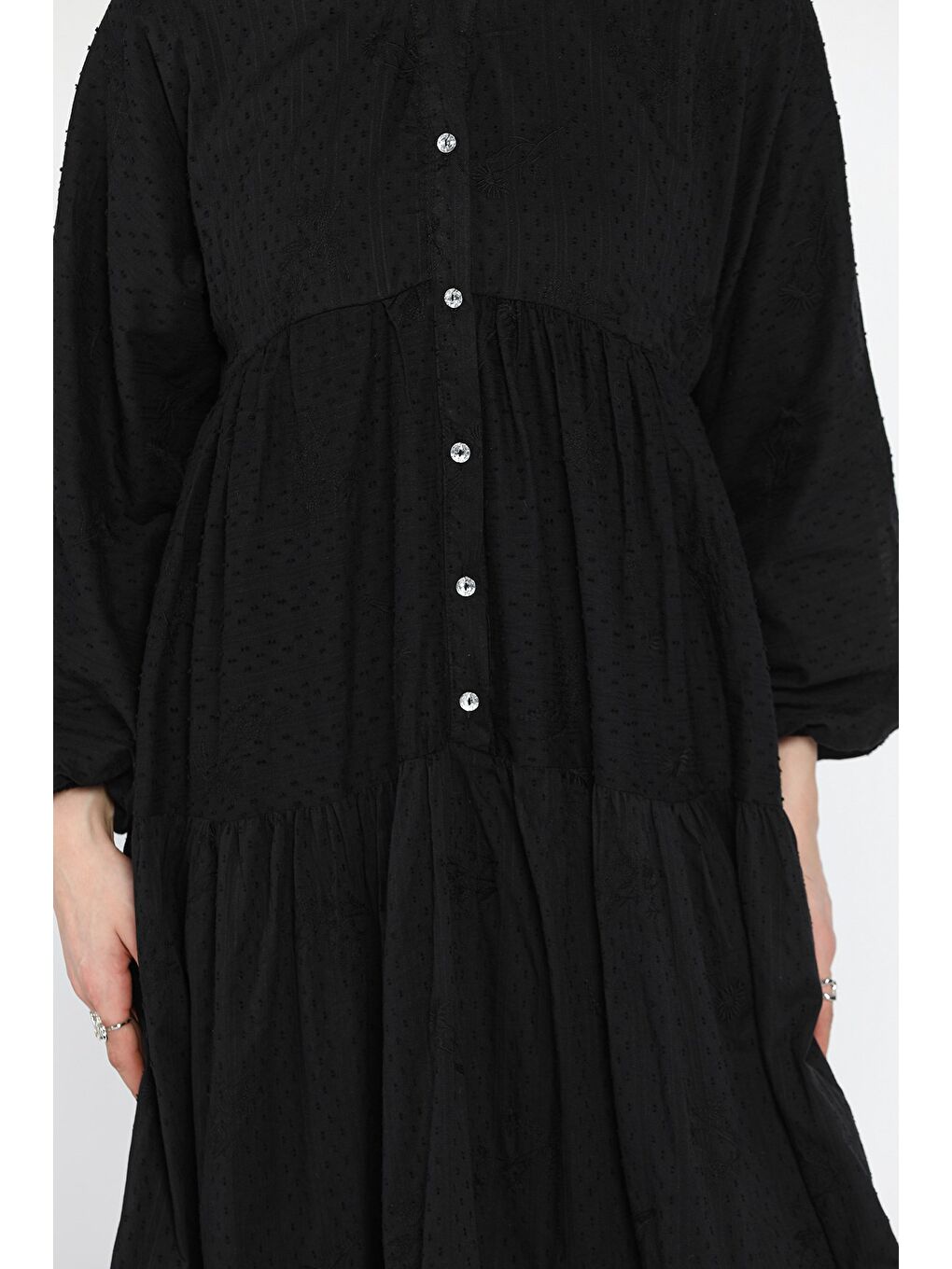 Siyah Kadın Ön Düğmeli Bilek Lastikli Fırfırlı Tesettür Elbise-6