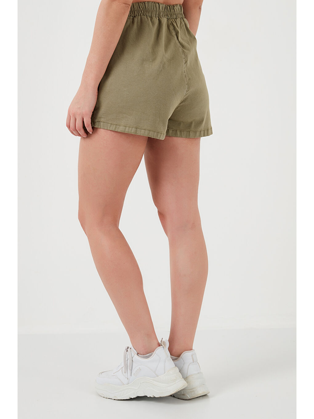 Haki Pamuklu Fermuarlı Asimetrik Mini Kadın Şort Etek 668Yp4411-5
