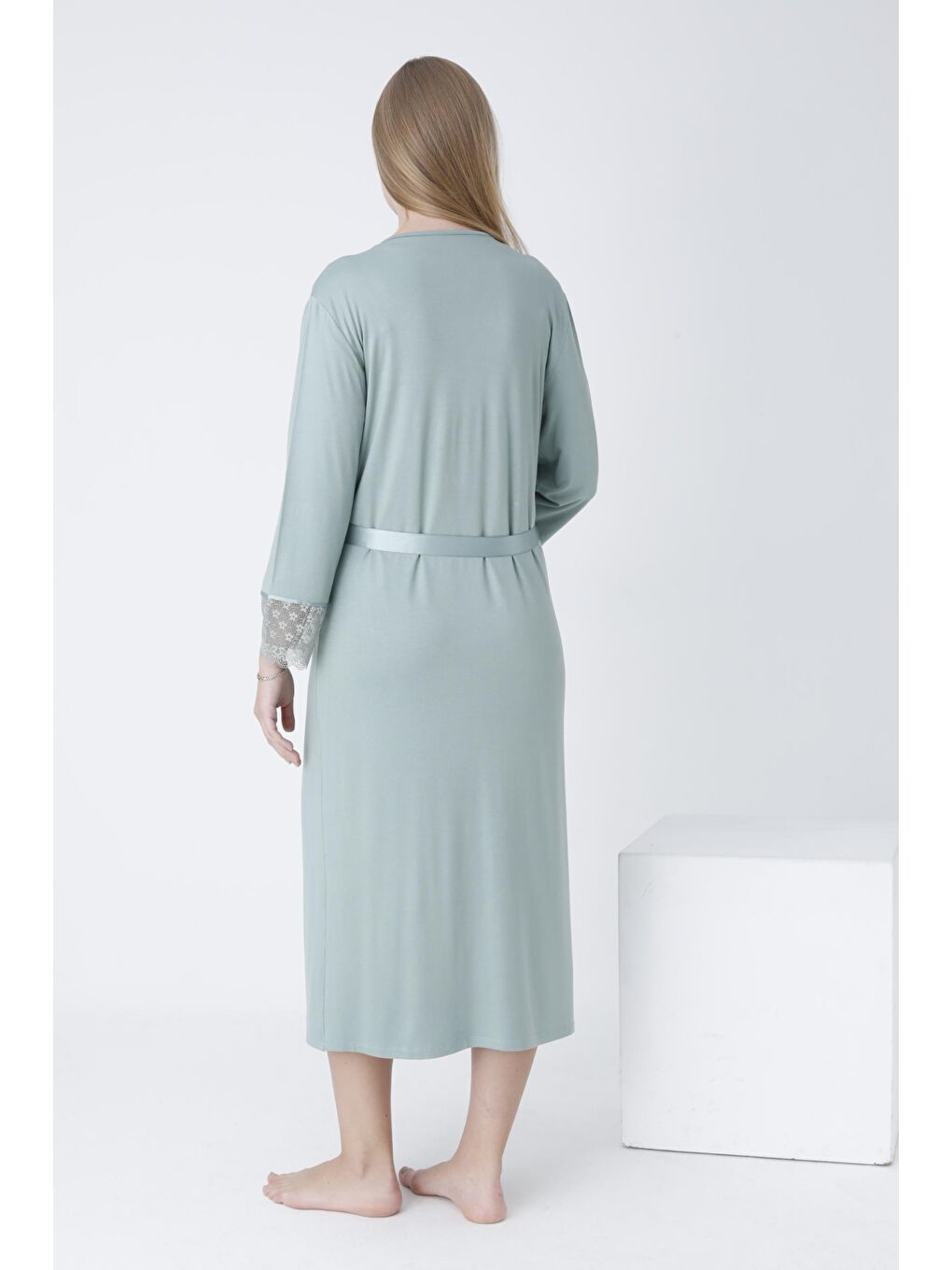 Yeşil Sabahlıklı Dantel Detaylı Önden Düğmeli Hamile ve Lohusa Gecelik Takımı-2