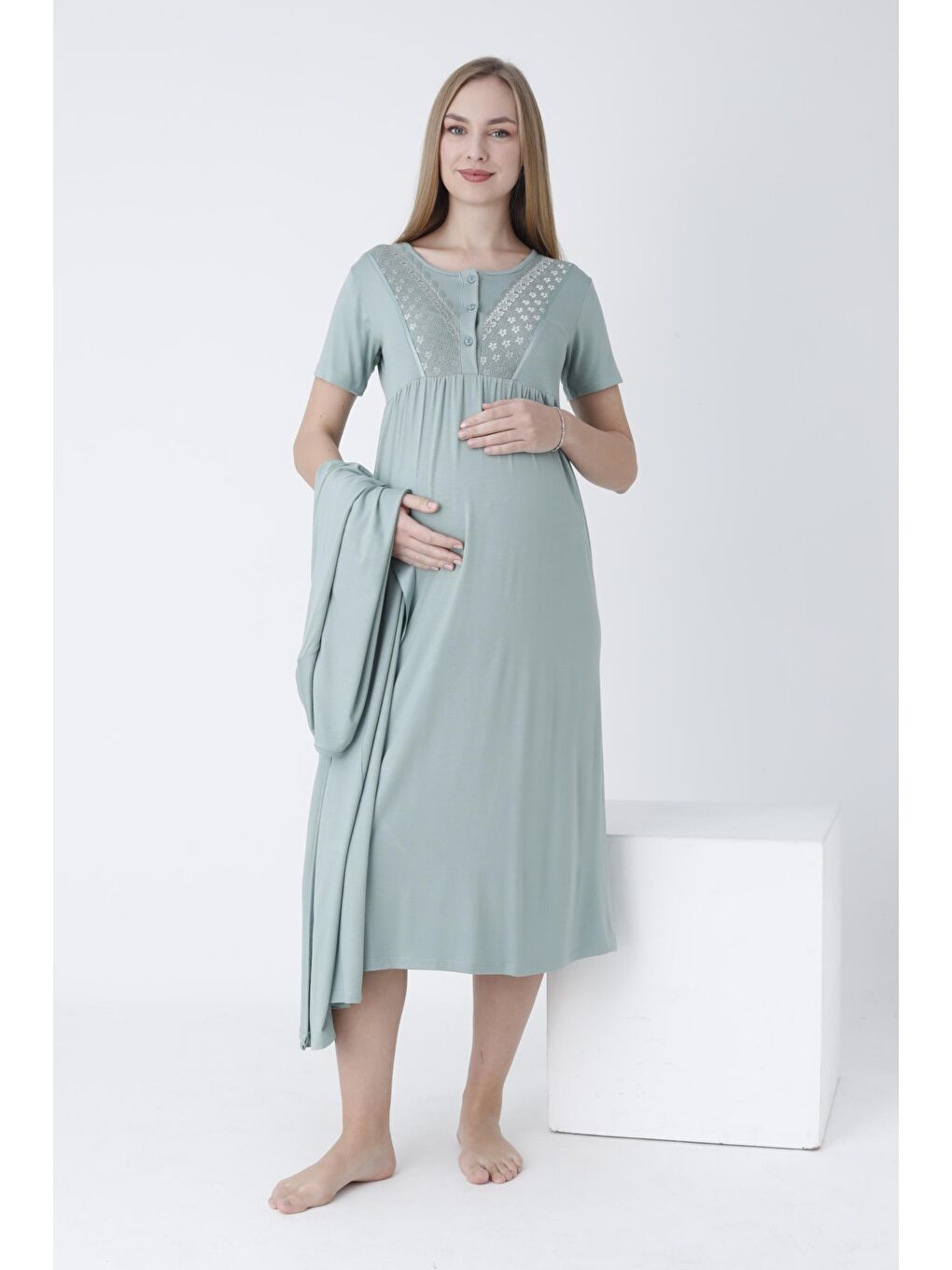 Yeşil Sabahlıklı Dantel Detaylı Önden Düğmeli Hamile ve Lohusa Gecelik Takımı-5