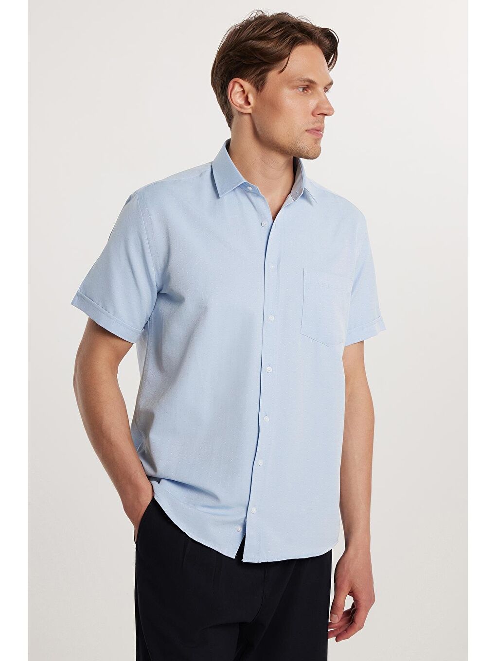 Erkek Regular Fit Klasik Kesim Pamuklu Tek Cepli Armürlü Mavi Gömlek