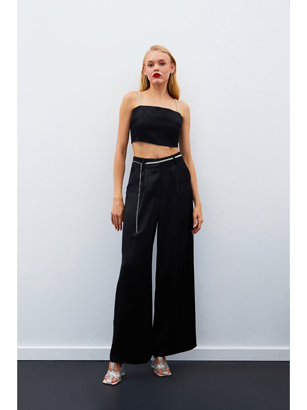 Taş Kemerli Saten Pantolon - Siyah-3