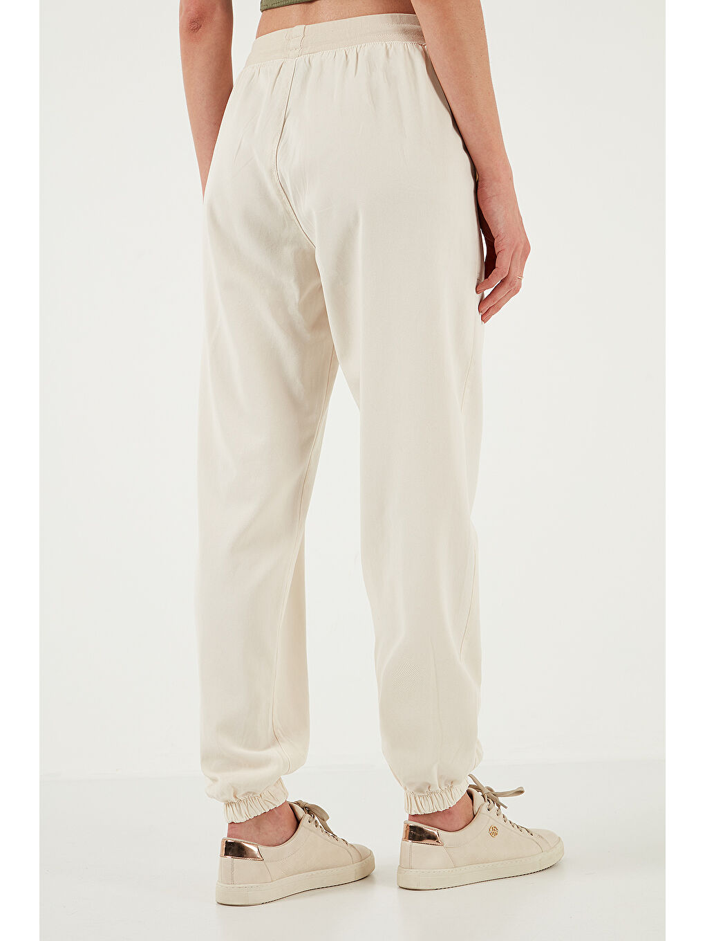 Lela Bej Regular Fit Yüksek Bel Jogger Spor Kadın Pantolon 668Yp5039