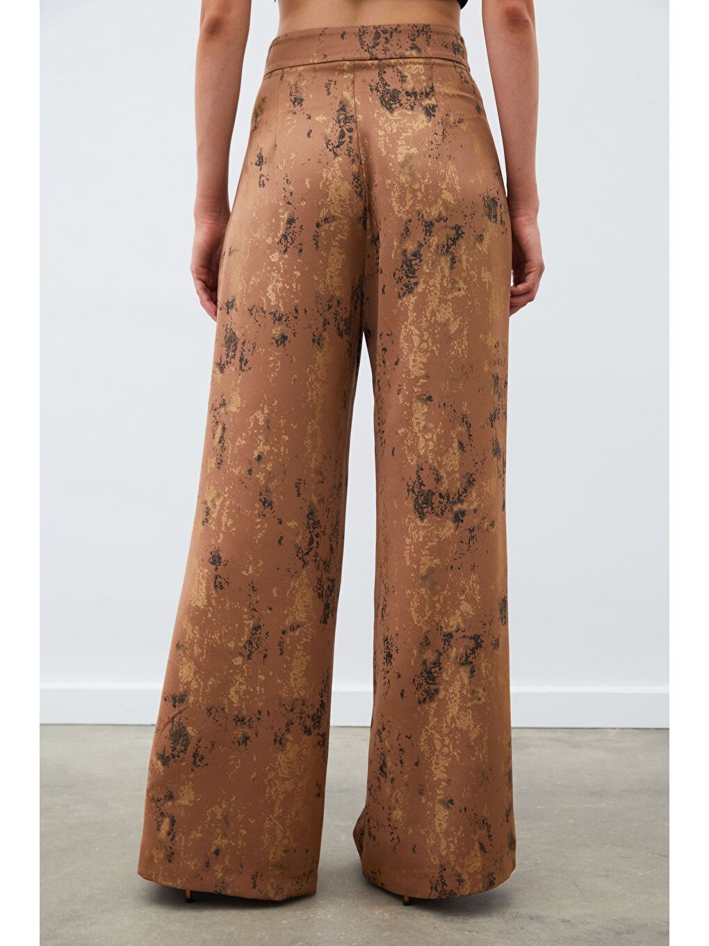 Kahverengi Parlak Desenli Salaş Pantolon - Kahve-7