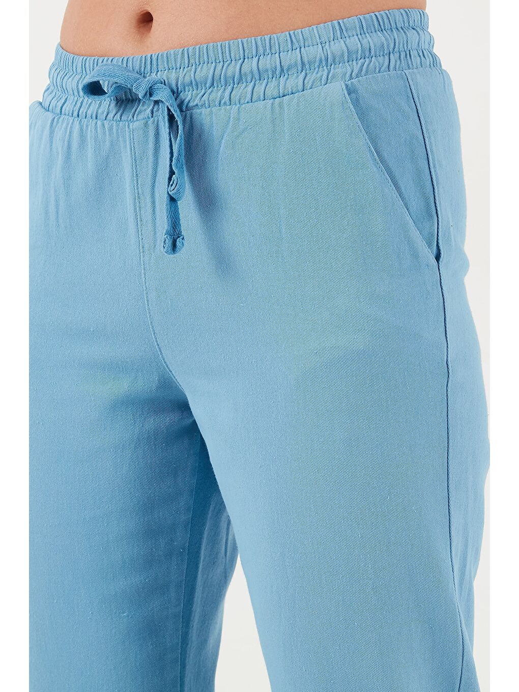 Mavi Pamuklu Normal Bel Regular Fit Düz Paça Kadın Pantolon 668Yp42282S4-5