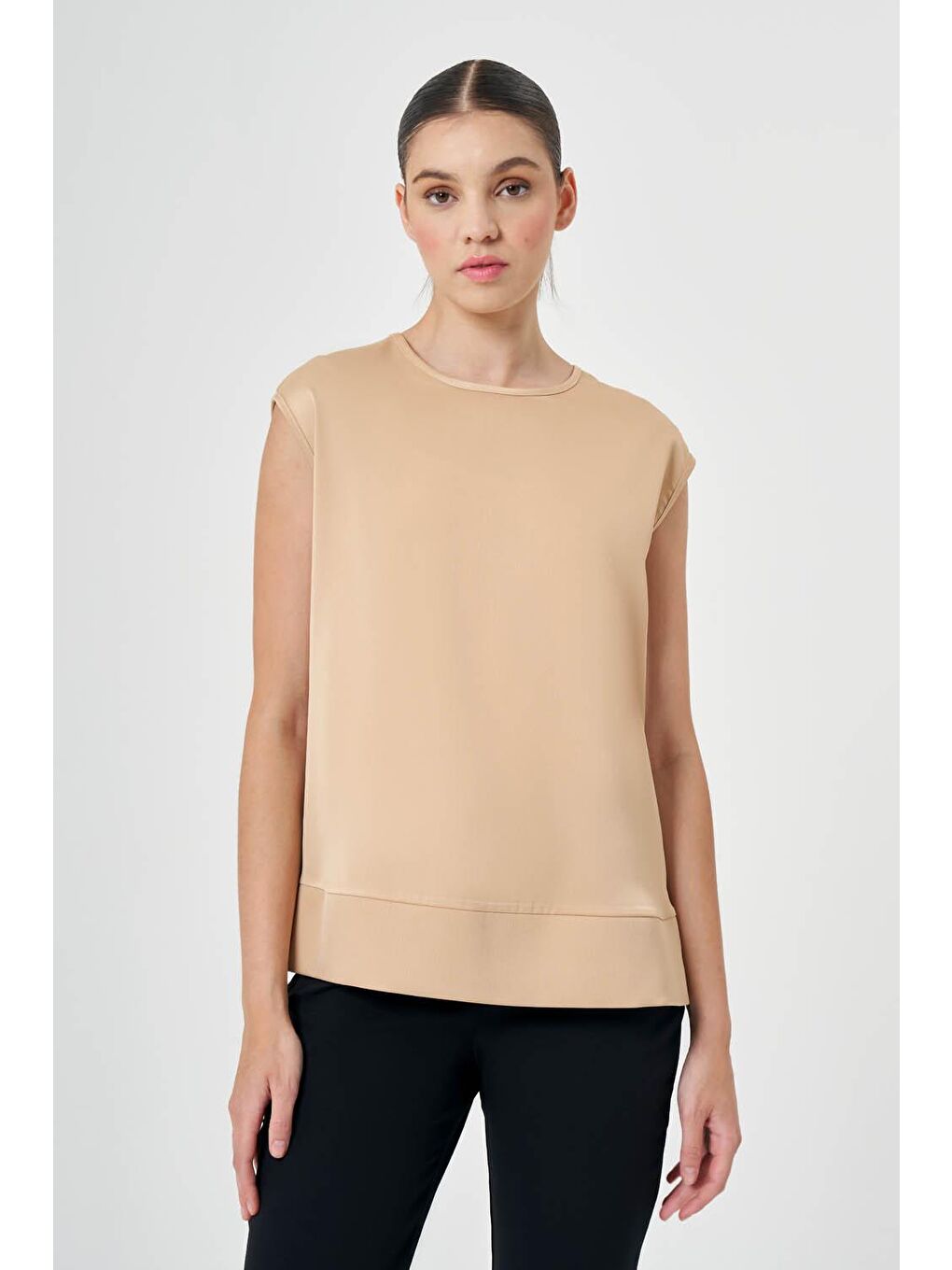 Basic Kolsuz Klasik Bej Bluz-1