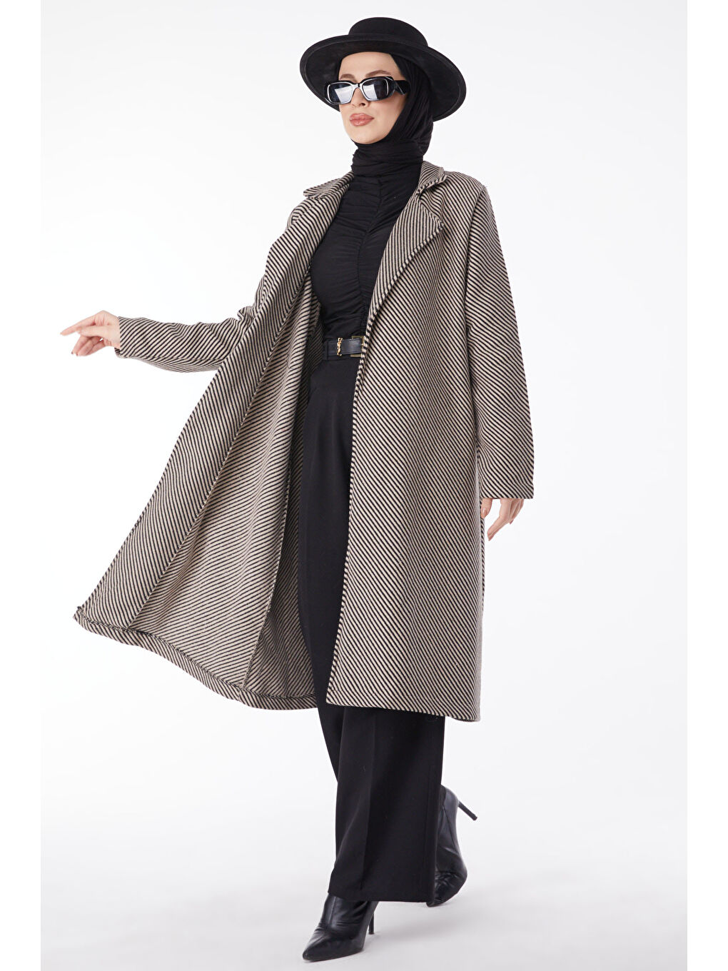 Bej Ceket Yaka Kadın Vizon Kuşaklı Kaşe Kaban - 13115-2