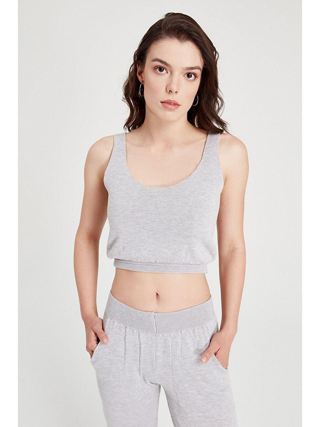 Sherin Açık Gri Askılı Triko Crop Top SWA4157GR