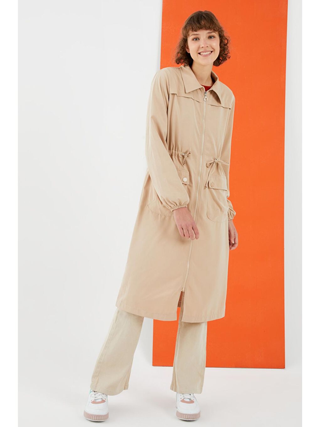 Kadın Bej Beli Bağlamalı Fermuarlı Trençkot-2
