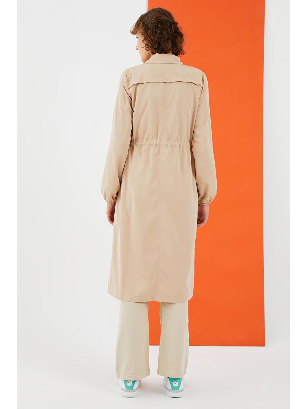 Kadın Bej Beli Bağlamalı Fermuarlı Trençkot-3