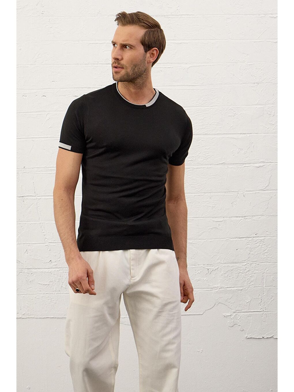 Erkek Garnili Slim-Fit Yazlık Triko Tişört Siyah