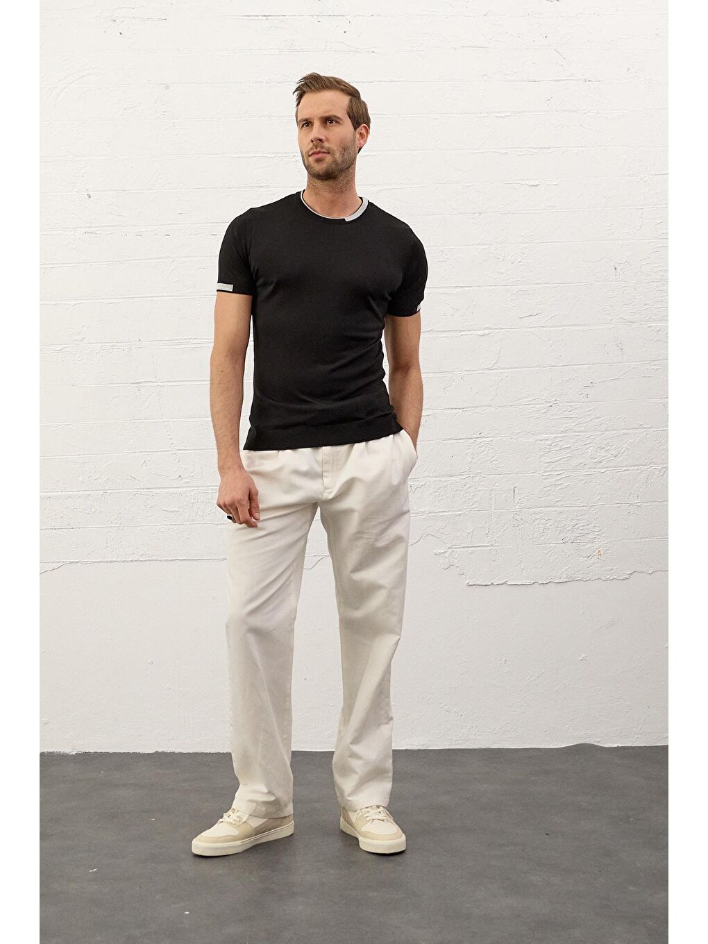 Erkek Garnili Slim-Fit Yazlık Triko Tişört Siyah-6