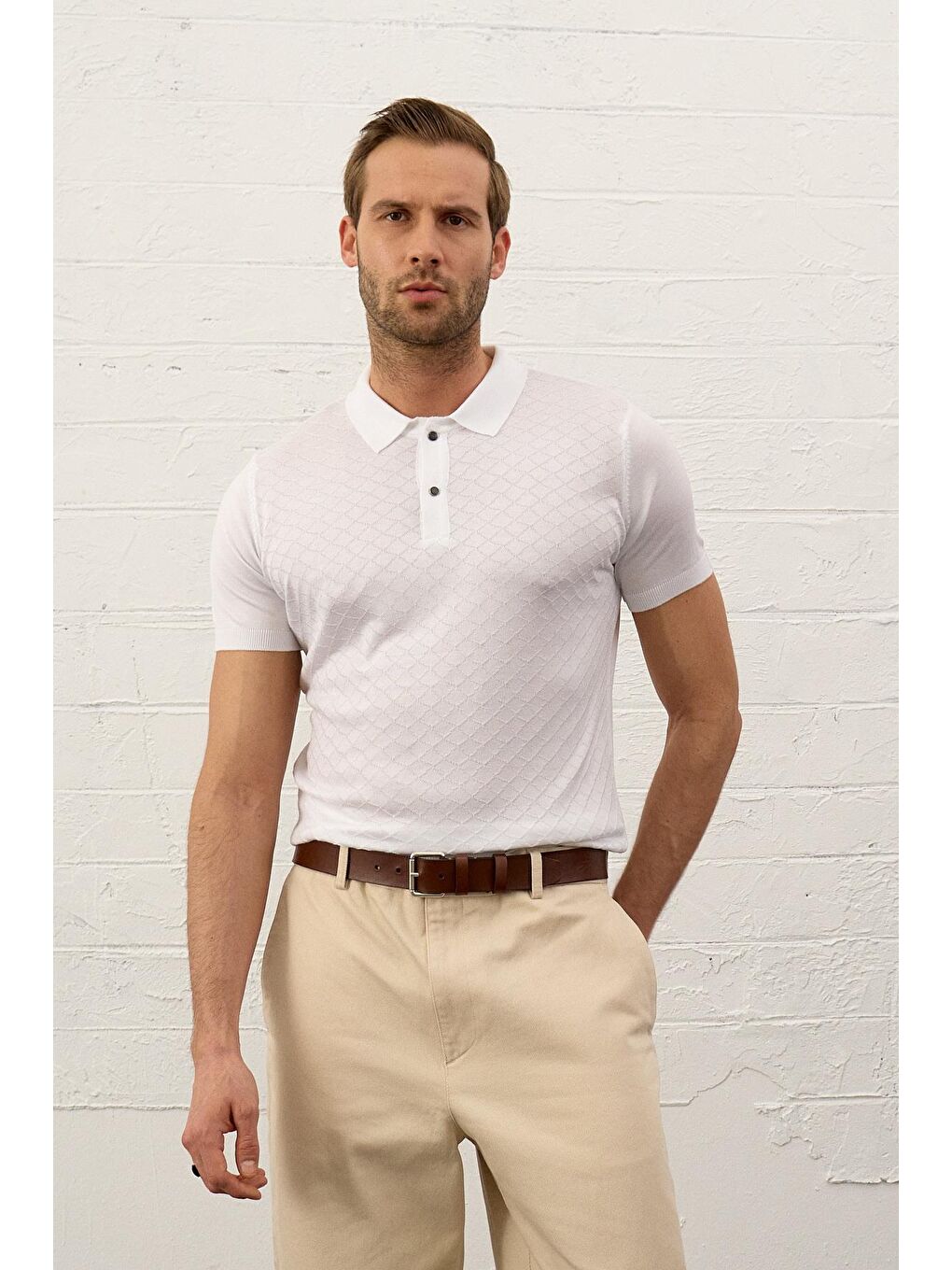 Beyaz Erkek Yumuşak Dokulu Slim-Fit Kalıp Polo Yaka İnce Triko Tişört-2