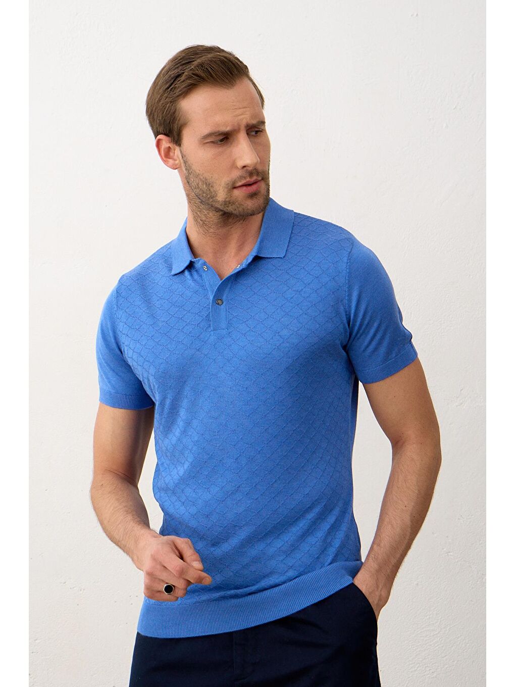 Mavi Erkek Yumuşak Dokulu Slim-Fit Polo Yaka İnce Triko Tişört Saks-4