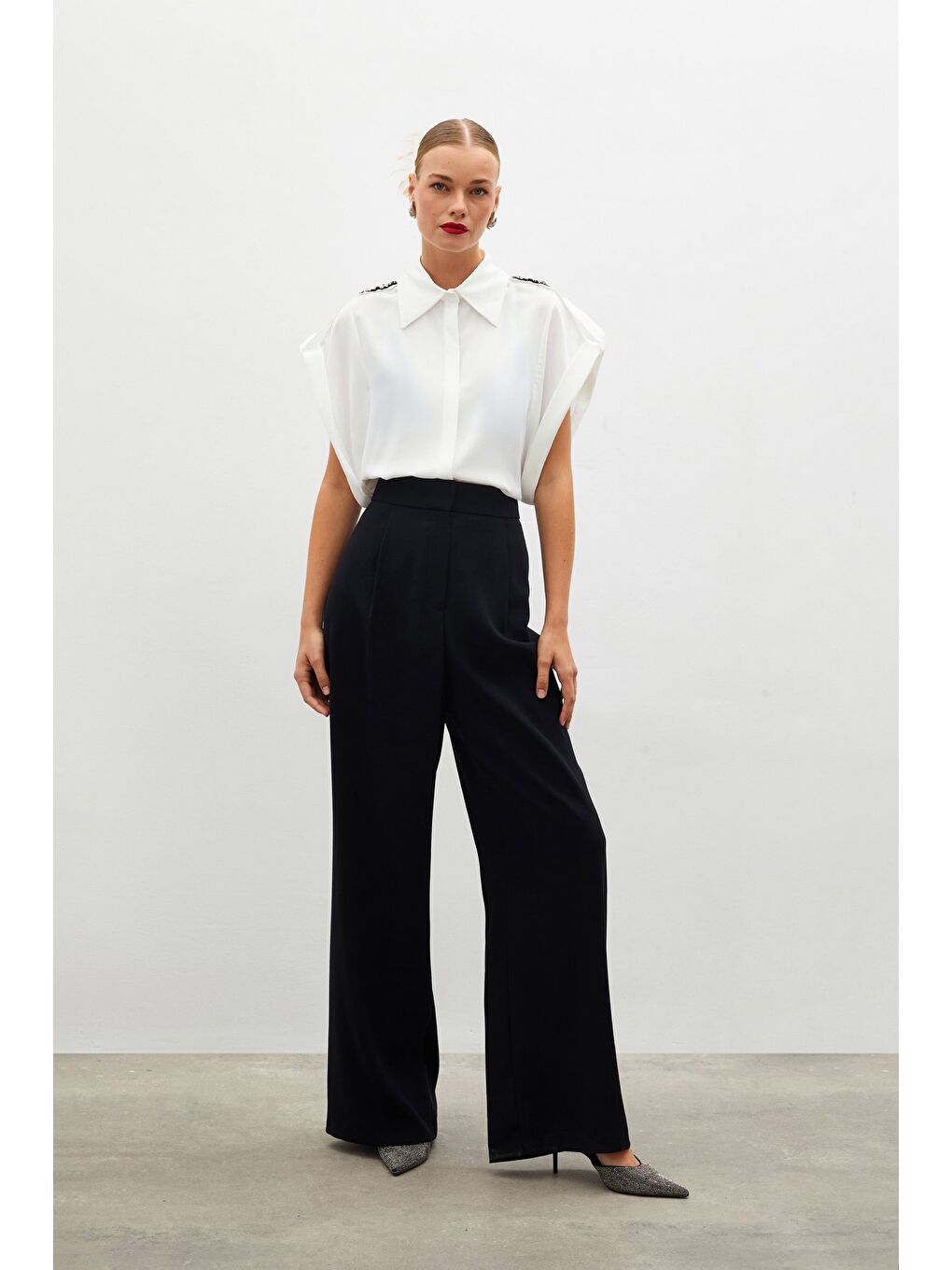 Pile Detaylı Salaş Pantolon - Siyah-3