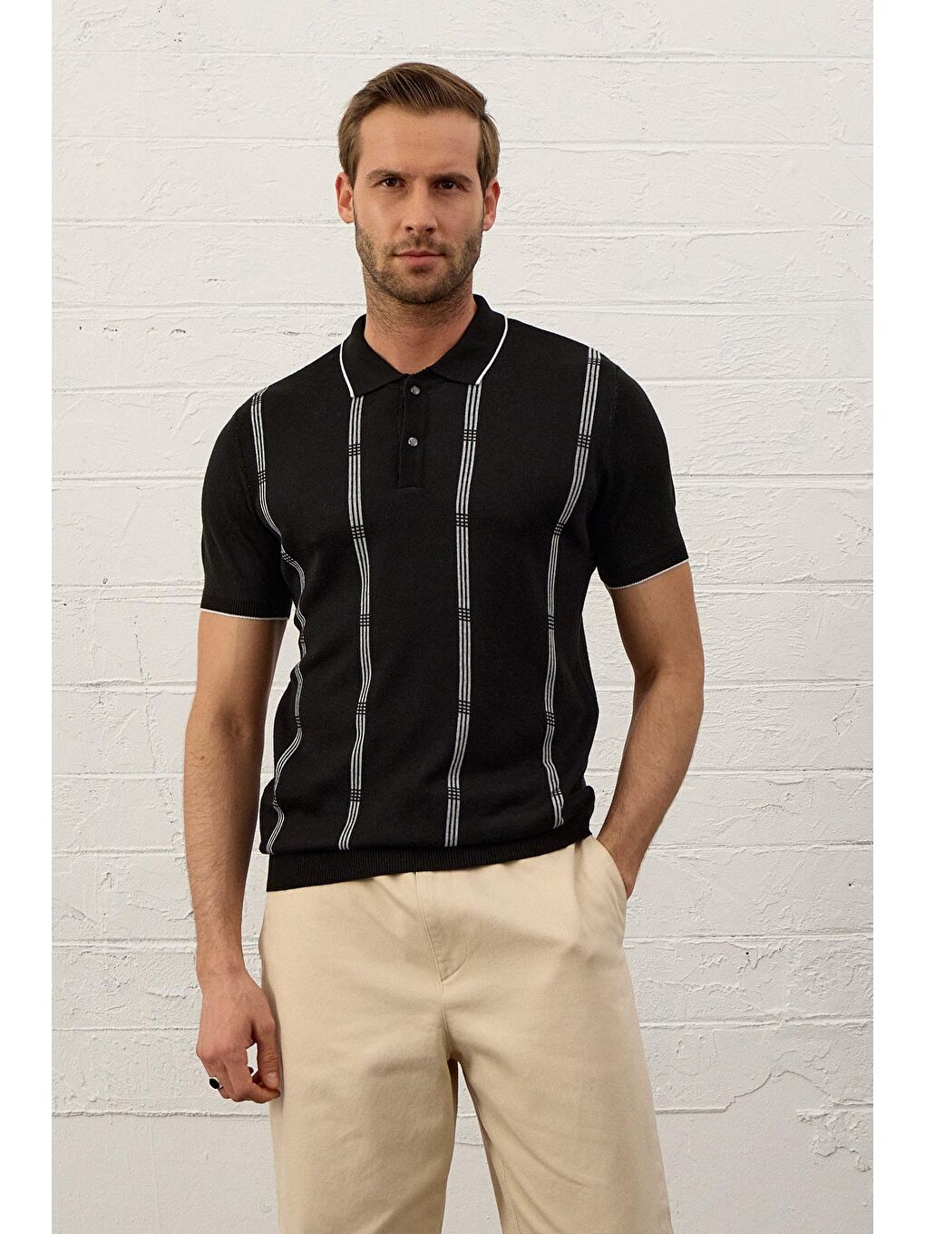 Erkek Slim-Fit Polo Yaka İnce Triko TişörtSiyah