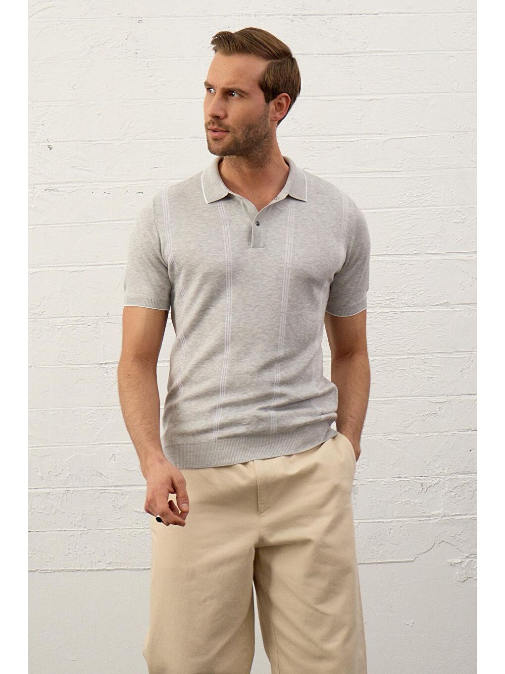 Gri Slim-Fit Kalıp Polo Yaka İnce Triko Erkek Tişört