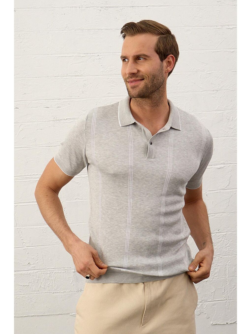 Gri Slim-Fit Kalıp Polo Yaka İnce Triko Erkek Tişört-3