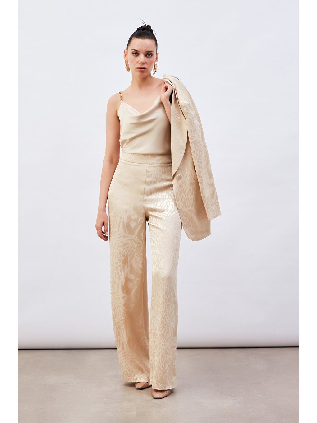 Desenli Saten Pantolon - Bej-1