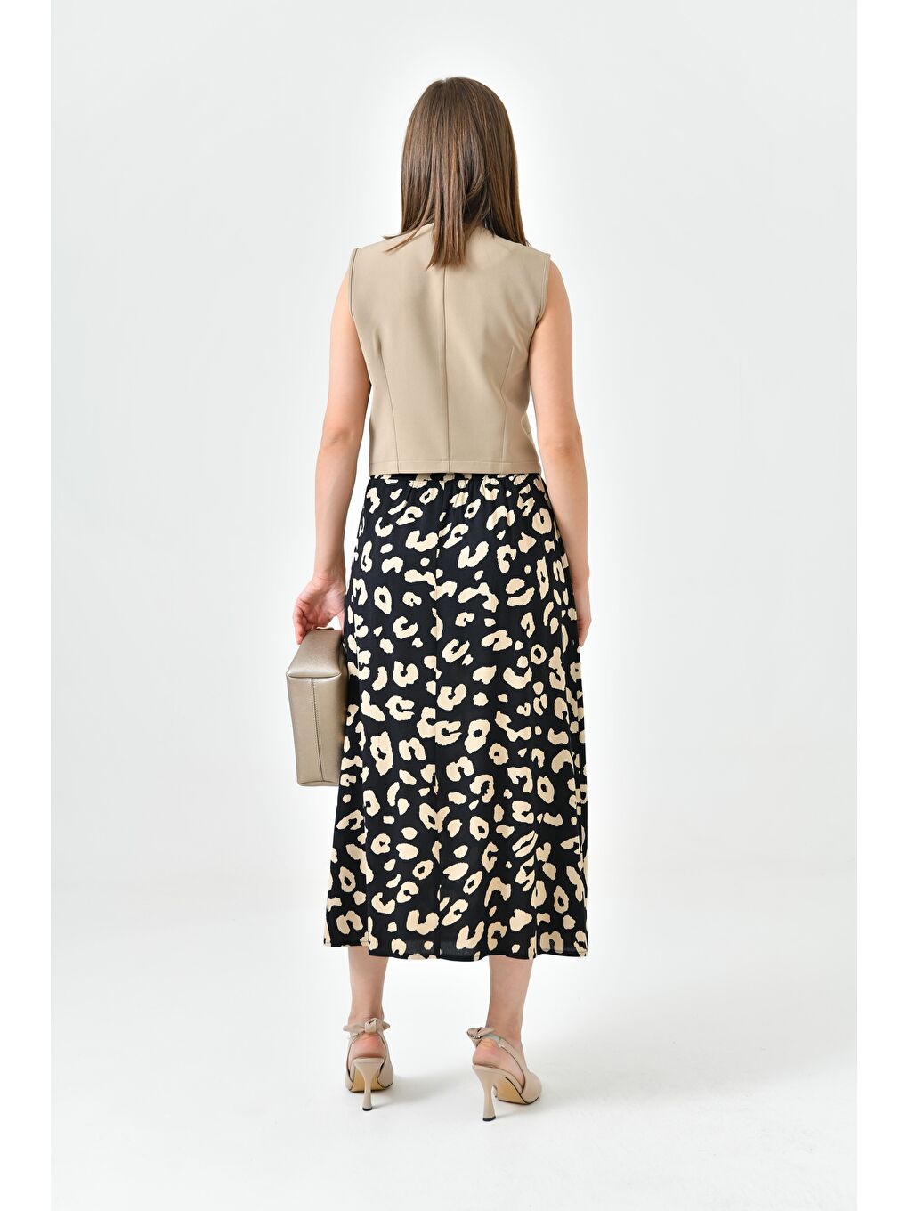 Siyah Kadın A Kesim Beli Lastikli Desenli Yırtmaçlı Midi Dokuma Etek - Viskon-4