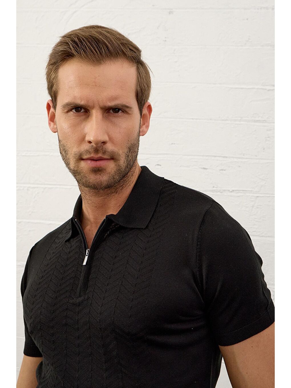 Erkek Slim-Fit Polo Yaka Yazlık Triko Tişört Siyah-4