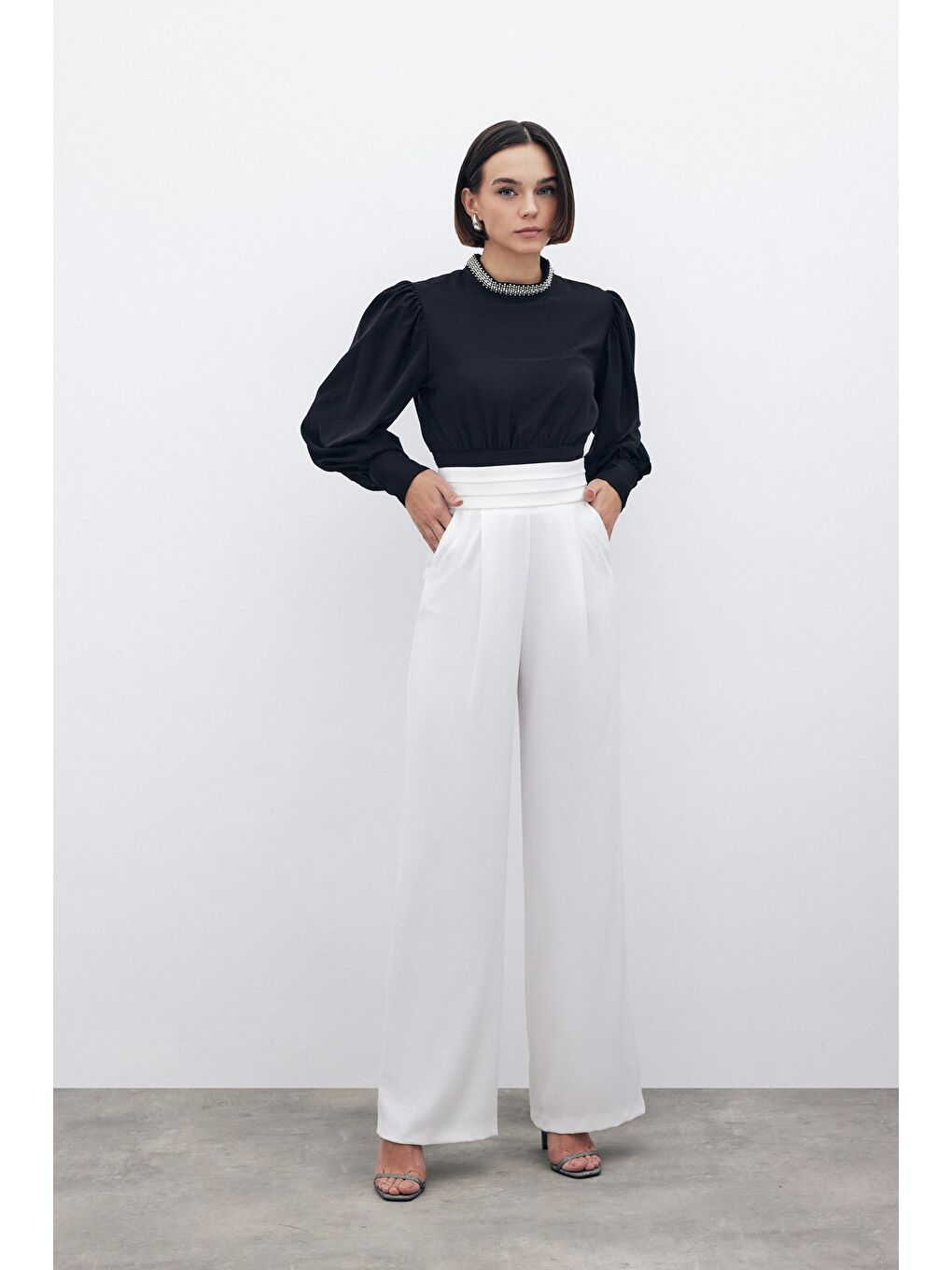 Bel Detaylı Cepli Pantolon - Ekru-5