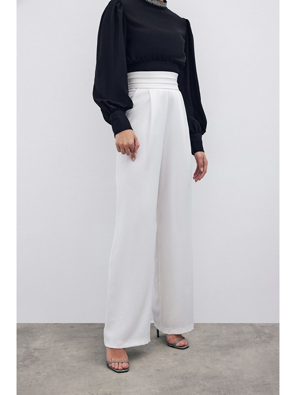Bel Detaylı Cepli Pantolon - Ekru-6