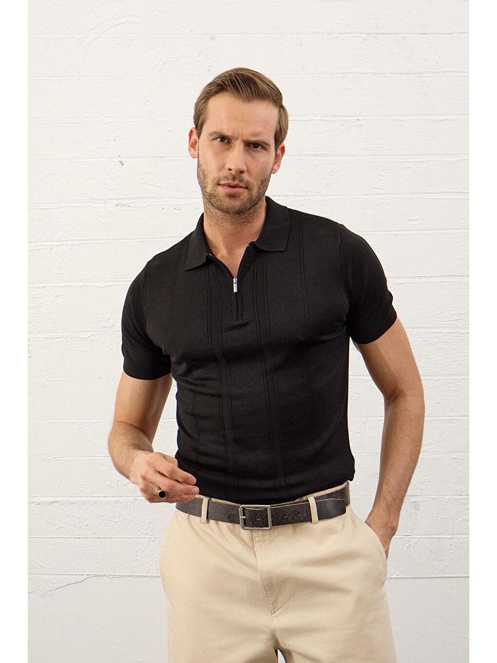 Siyah Erkek Fermuarlı Slim-Fit Yazlık Triko Tişört-5