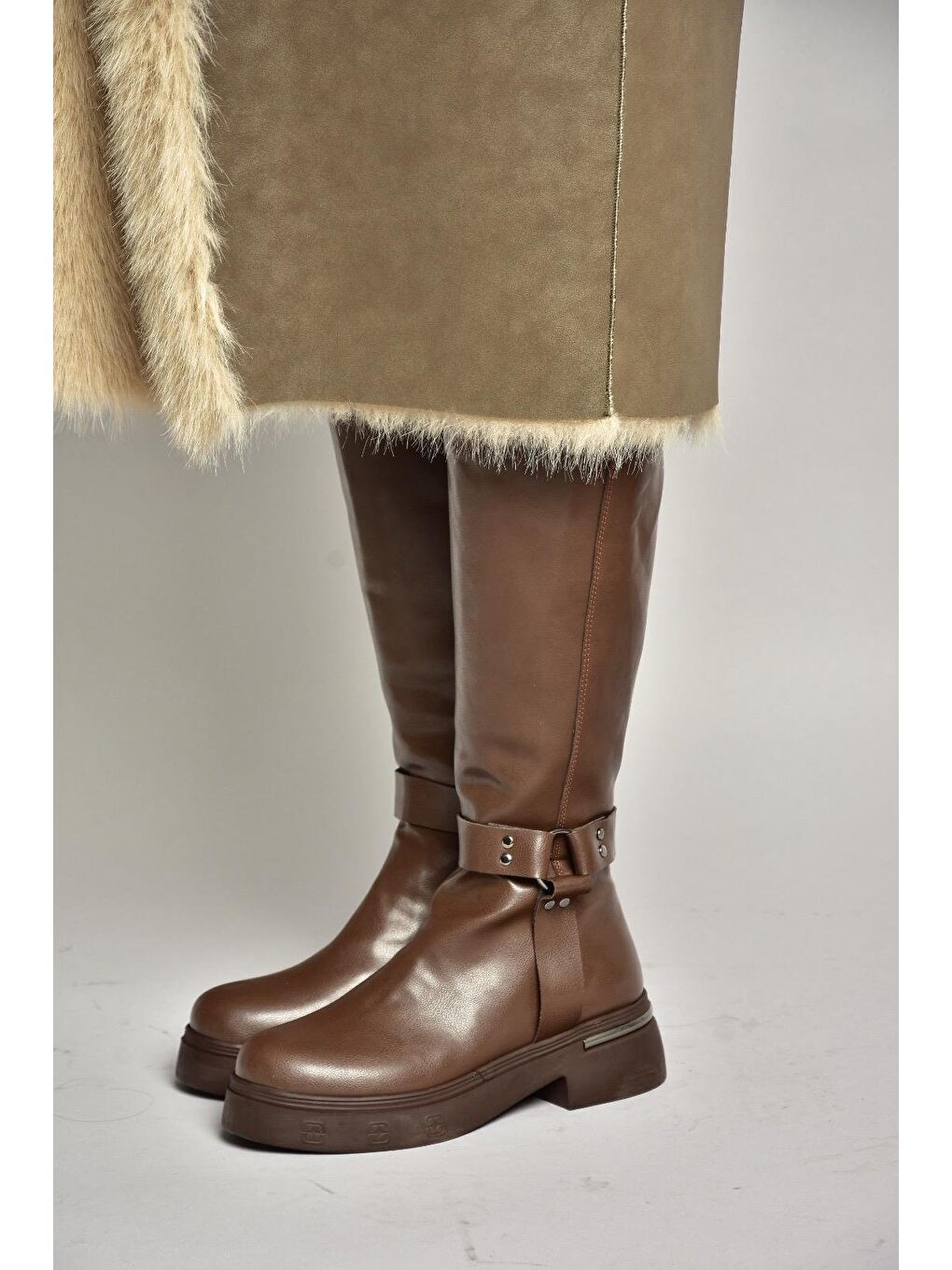 T996663009 Kahverengi Kadın Çizme-1