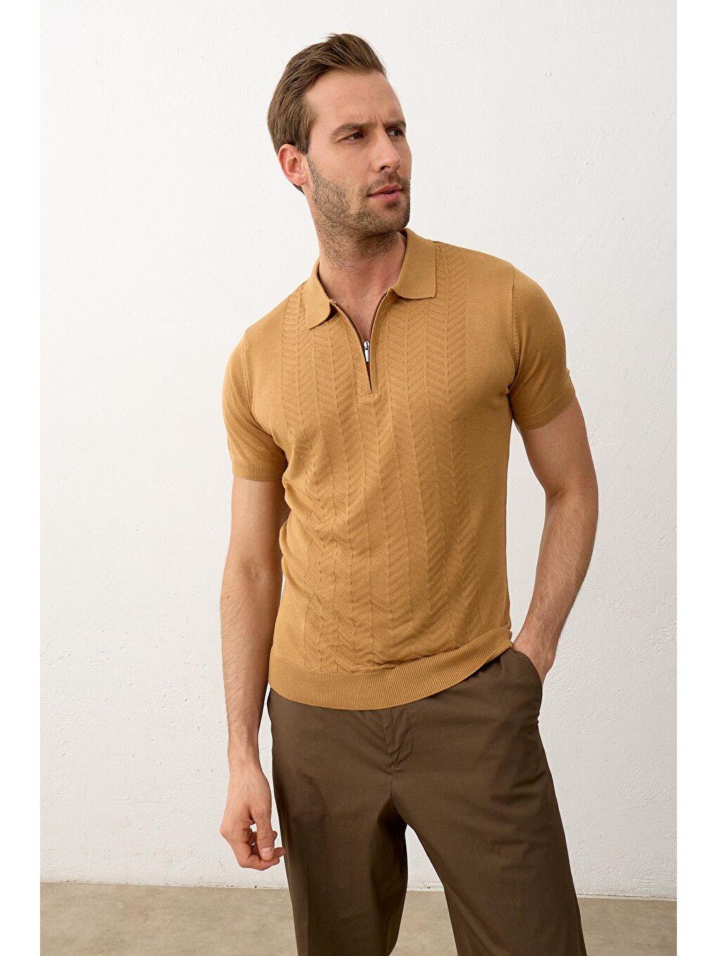 Sarı Erkek Slim-Fit Polo Yaka Yazlık Triko Tişört Hardal-1