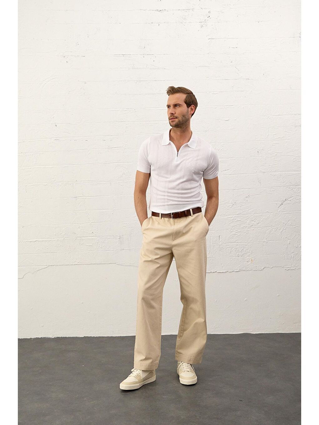 Beyaz Erkek Fermuarlı Slim-Fit Yazlık Triko Tişört-3