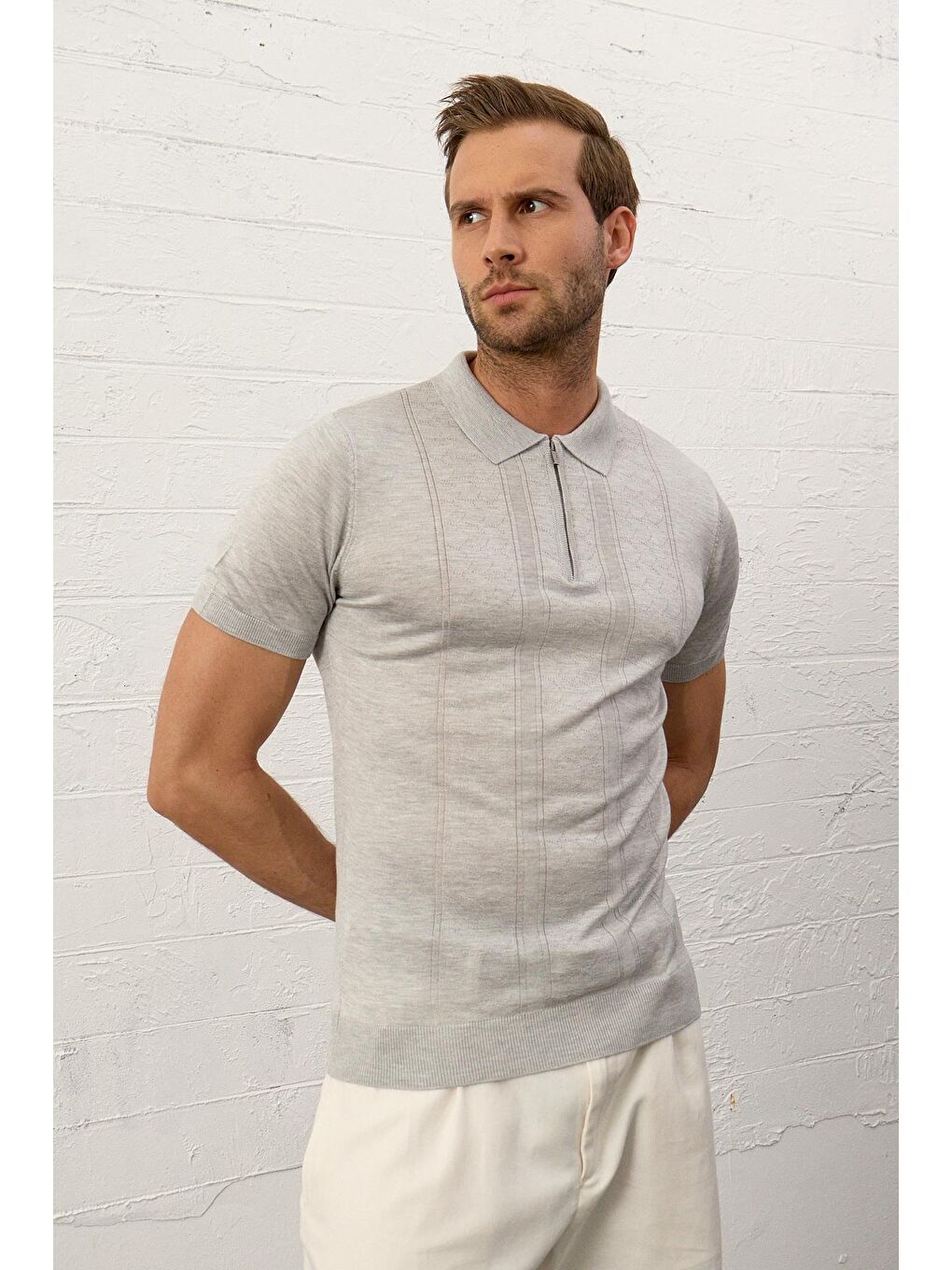 Gri Erkek Fermuarlı Slim-Fit Yazlık Triko Tişört-3