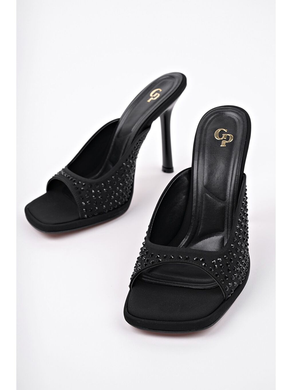 Siyah PUJA Küt Burun İnce Topuklu Taşlı Kadın Topuklu Terlik