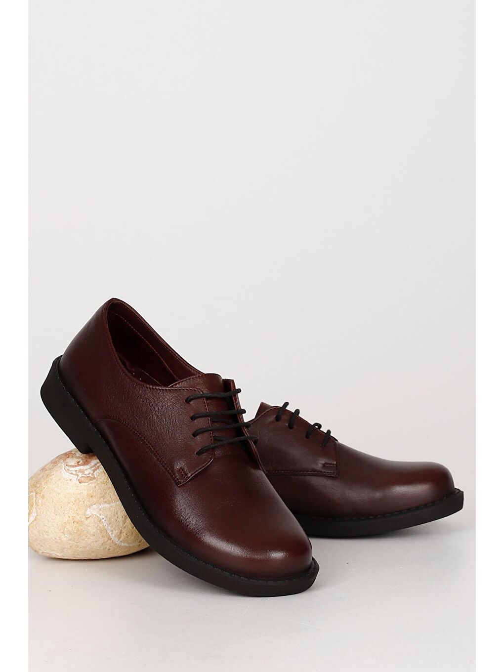 Bordo Hakiki Deri Yuvarlak Burun Bağcıklı Kadın Ayakkabı 24218