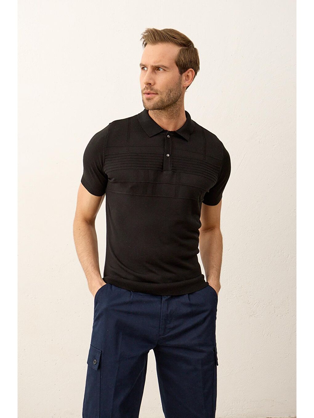 Siyah Erkek Çizgi Desenli Slim-Fit Kalıp Yazlık Triko Tişört-3