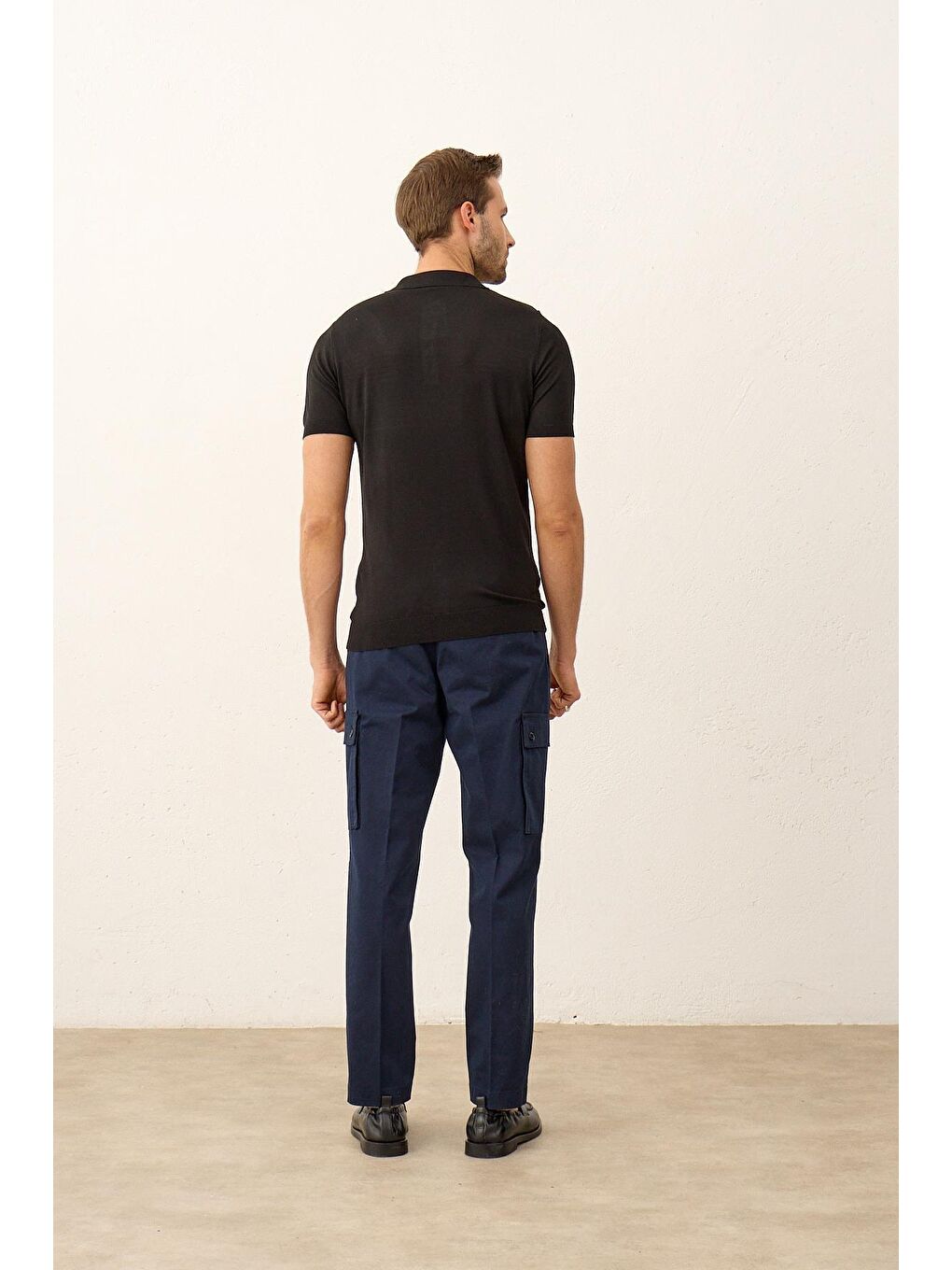 Siyah Erkek Çizgi Desenli Slim-Fit Kalıp Yazlık Triko Tişört-4