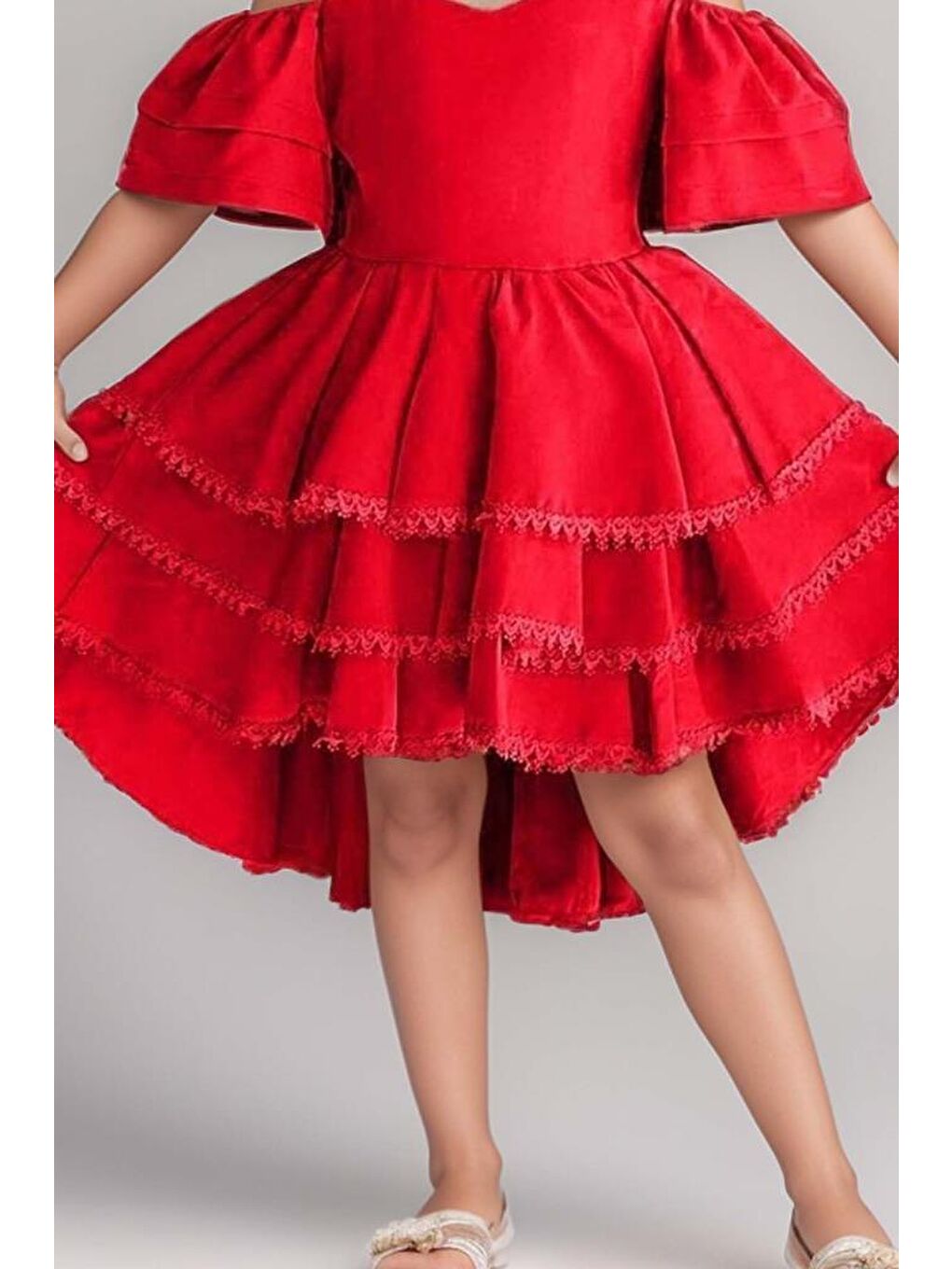 9773 1 Kız Çocuk Düşük Omuzlu Transparan Yaka Eteği KatKat Dantel İşlemeli Kuyruk Detaylı Kırmızı El-2