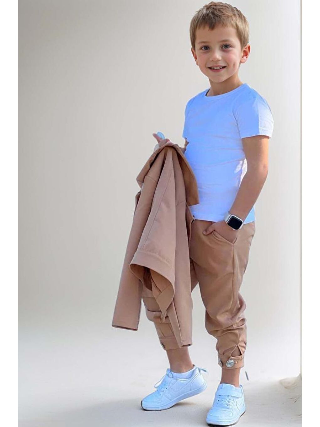 Erkek Çocuk Bisiklet Yaka Bluz ve Gümüş Düğme Detaylı Kahverengi Ceket Alt Üst Takım-1