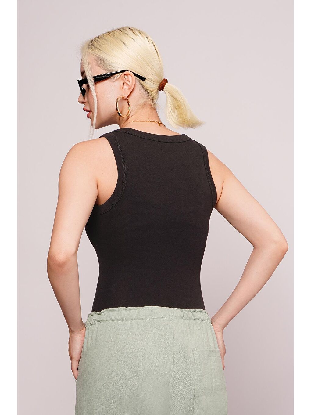 Siyah Derin V Yaka %100 Pamuklu Basic Kadın Atlet Mg2405-3