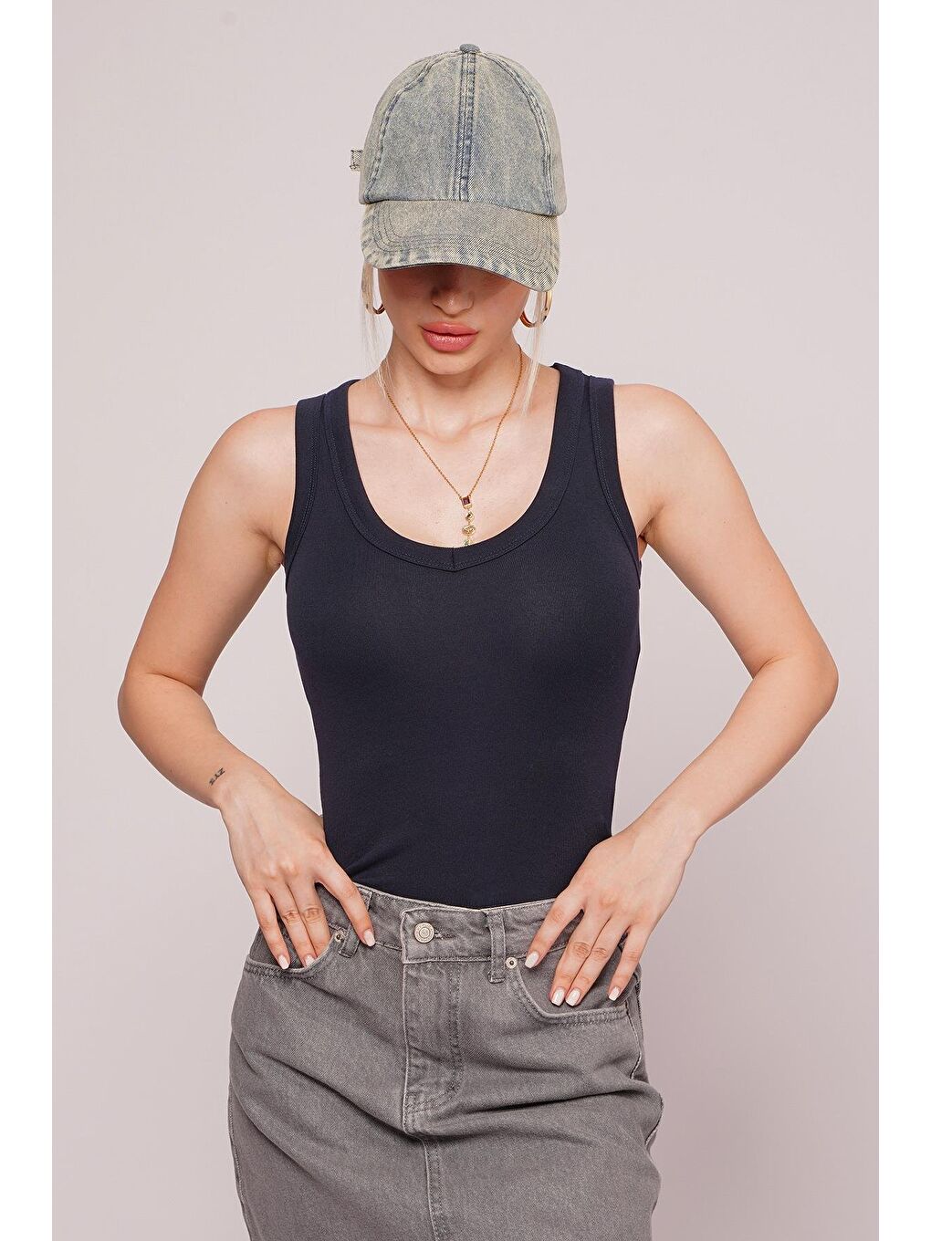 Lacivert Derin V Yaka %100 Pamuklu Basic Kadın Atlet Mg2405-1