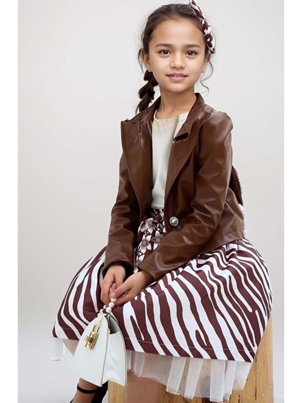 Kız Çocuk Deri Ceket ve Zebra Baskılı Saten Kahverengi Etekli Takım-1