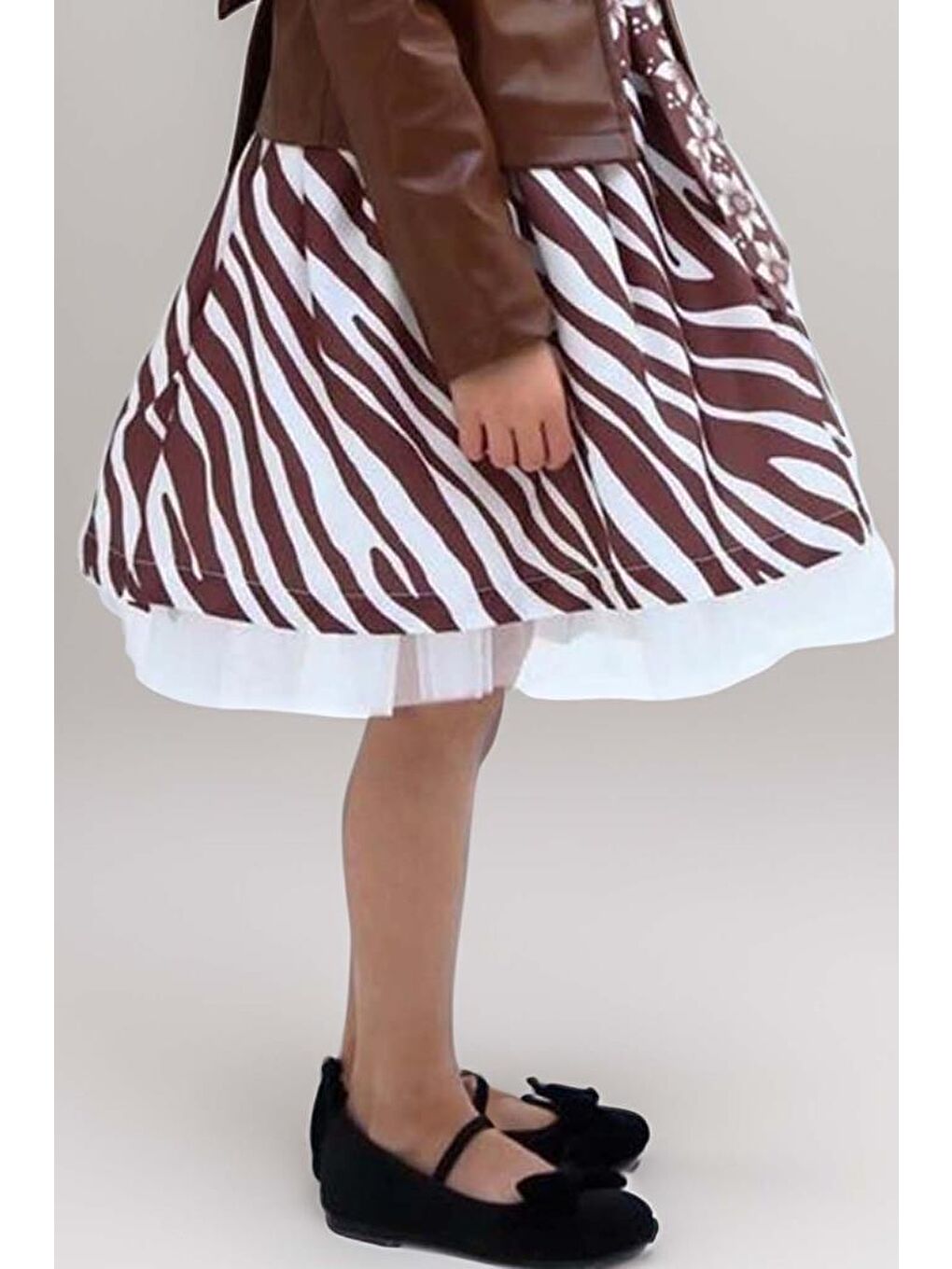 Kız Çocuk Deri Ceket ve Zebra Baskılı Saten Kahverengi Etekli Takım-3