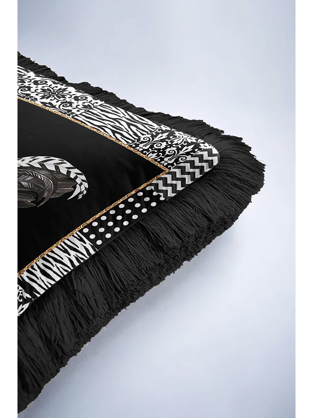 Karışık Zarif Patchwork Saçaklı Yastık Kılıfı - Çiftlik Temalı Modern Siyah Gold Püsküllü Kırlent Kılıfı-6